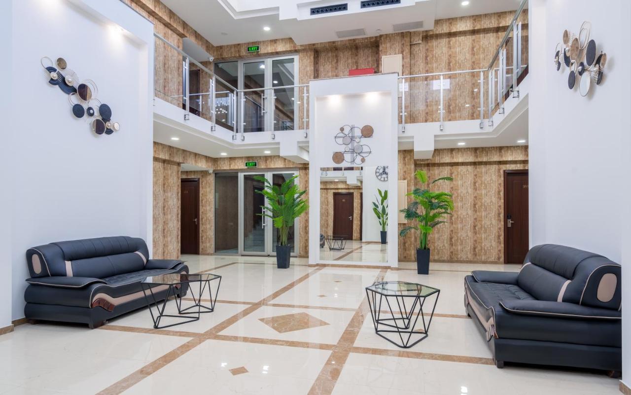 Aura Hotel Тбилиси Екстериор снимка